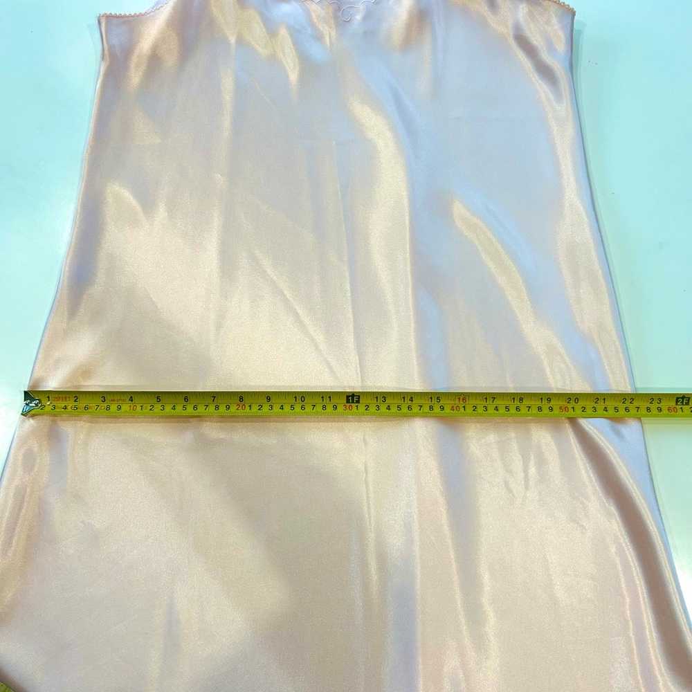 Pink satin nightgown or slip dress - Picture 5 of 5